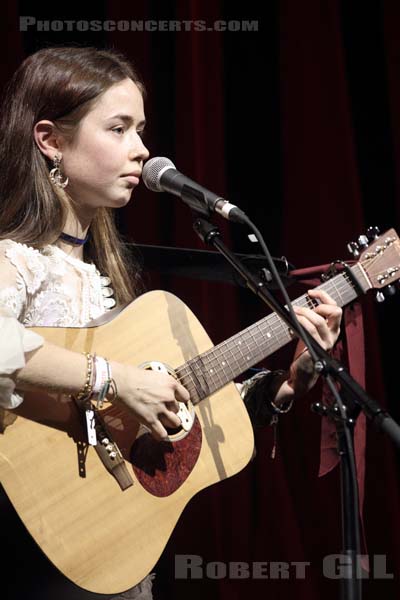 FLO MORRISSEY - 2014-11-12 - PARIS - Casino de Paris - 